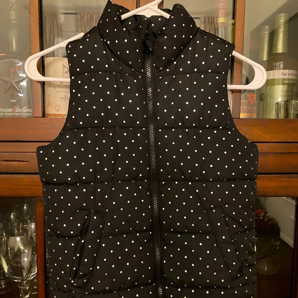 Old Navy puffer vest in EUC.